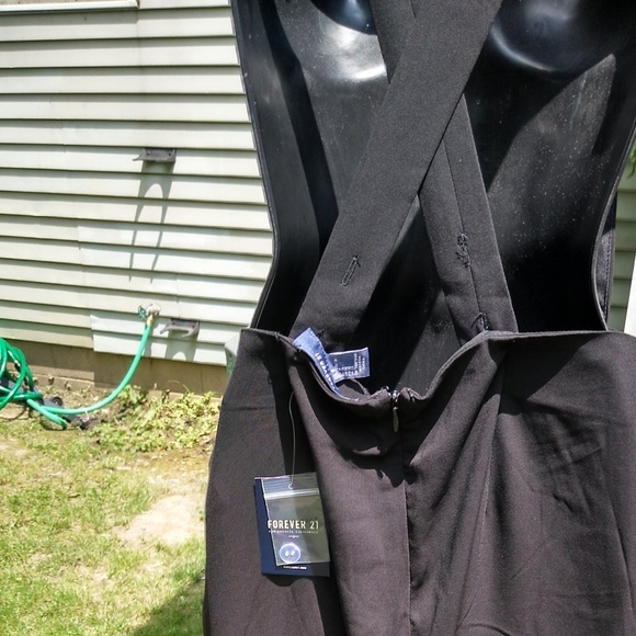 Forever 21 nwt overall culottes. - Picture 8 of 8